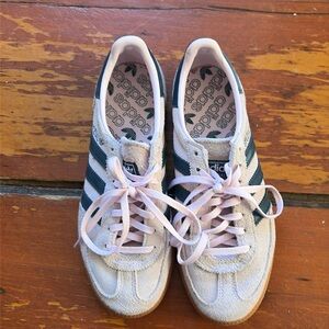 Adidas Gazelle sneakers